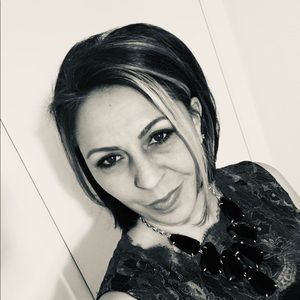 Meet your Posher, Mandana